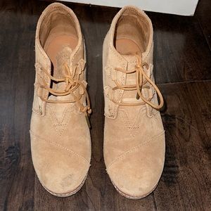 TOMS women wedge booties